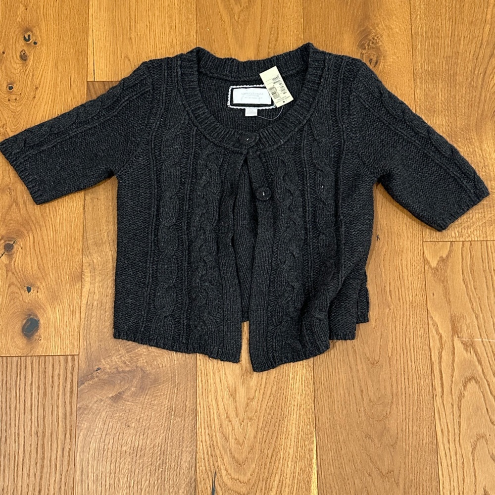 American Eagle. Size Large. Grey cardigan. NWT